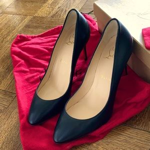 Christian Louboutin Black Leather Pumps Size 37